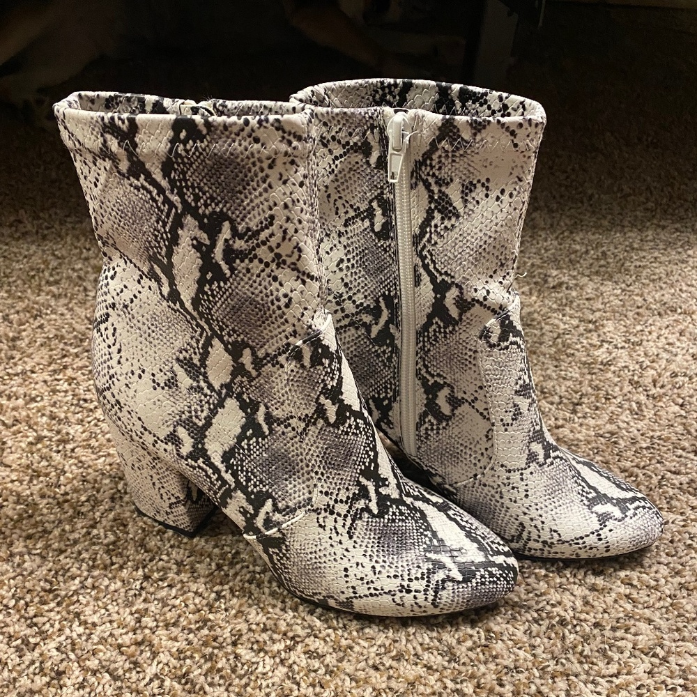 Madden Girl Boots
